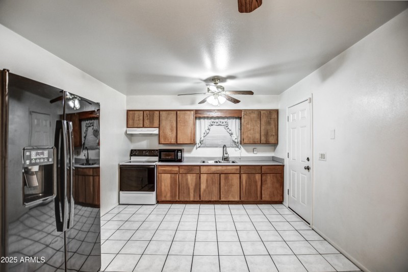 Kitchen 2