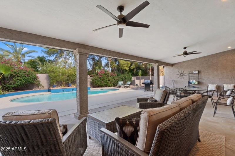 Large Covered Patio overlooking pool