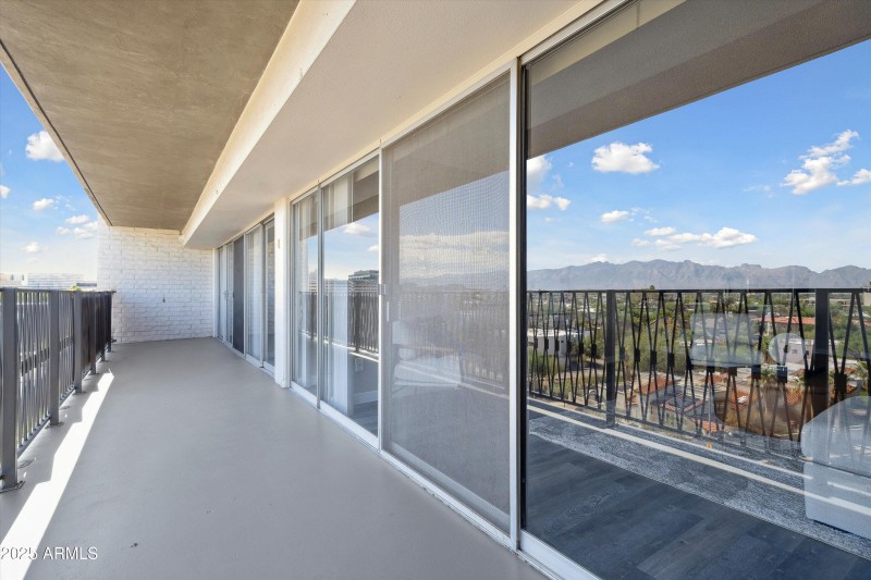 26-Balcony