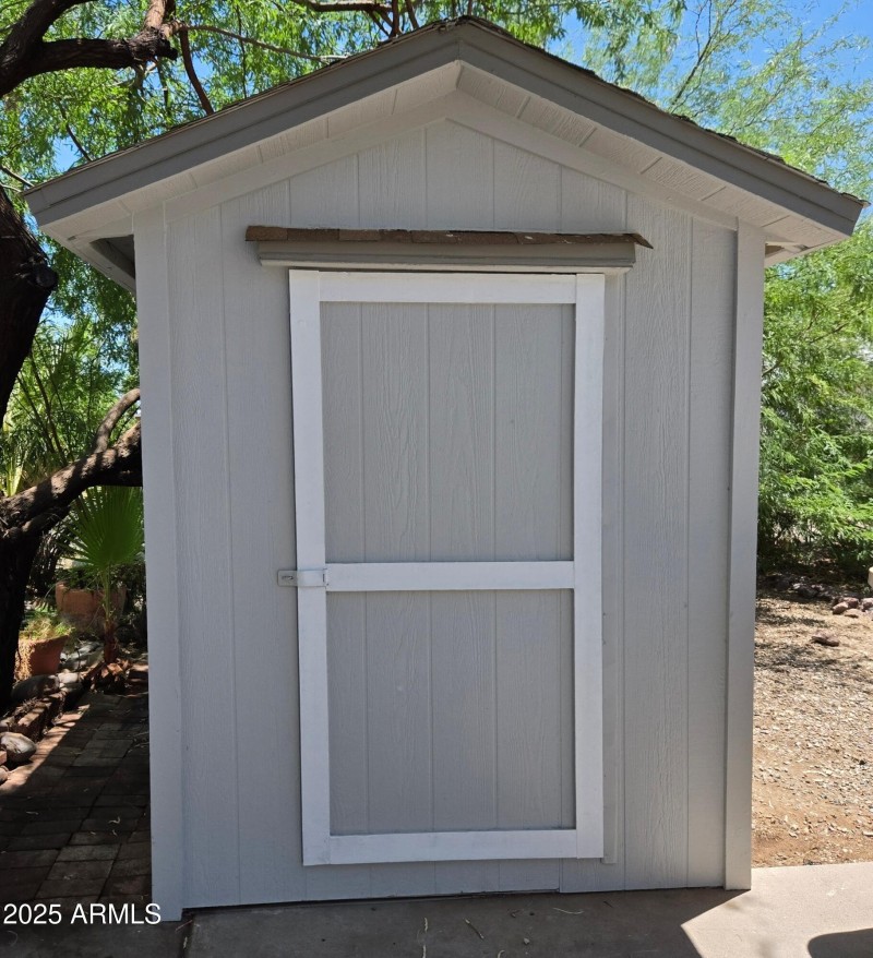 Shed