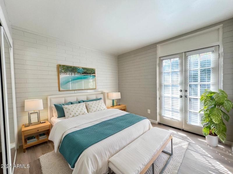 2 BEDROOM UNIT