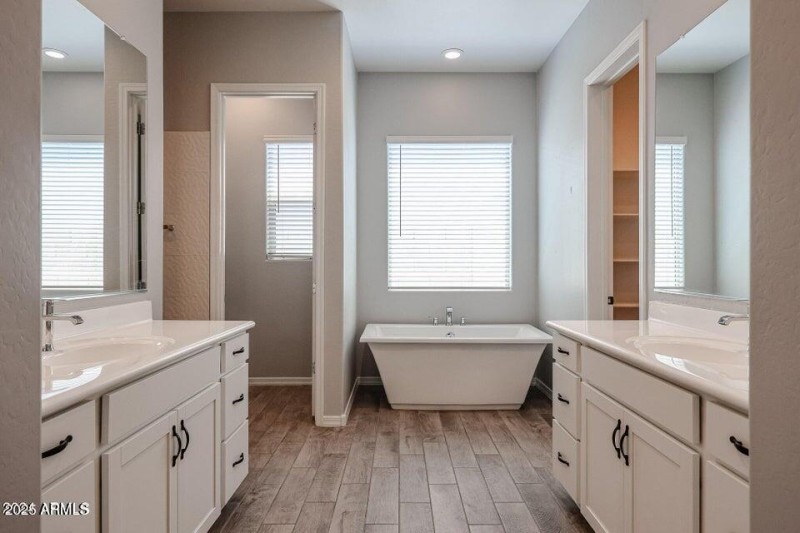 Primary bath
