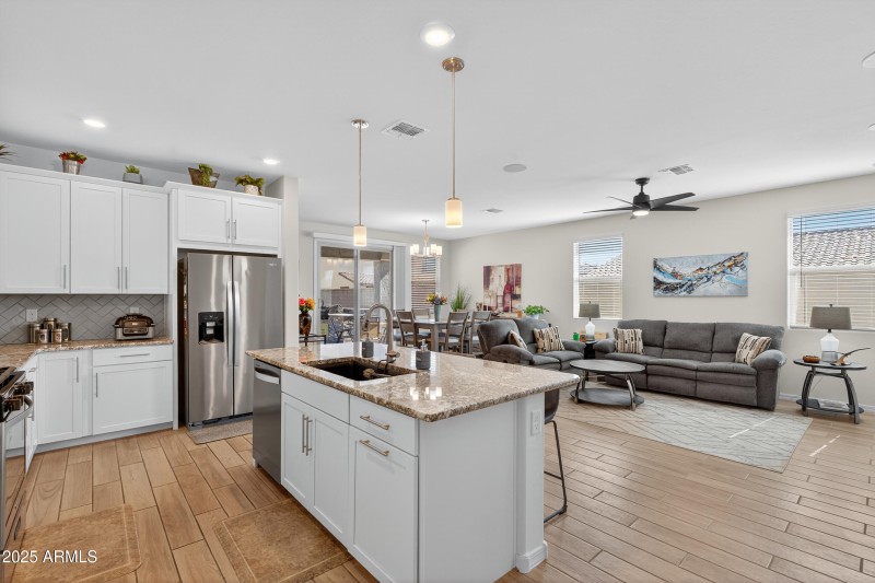 Kitchen/Living