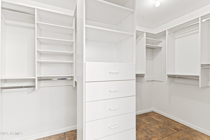 Custom Walk-In Closet Design