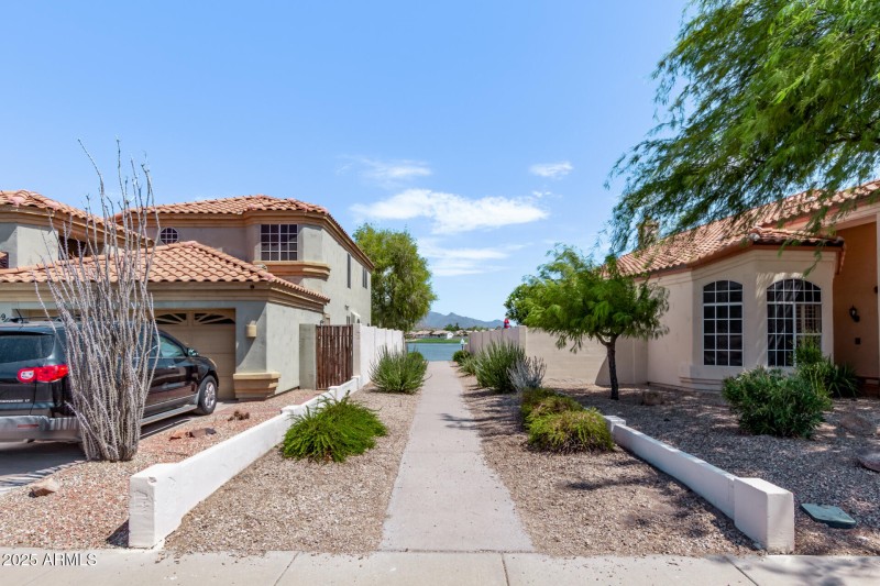 Common area sidewalk to lake