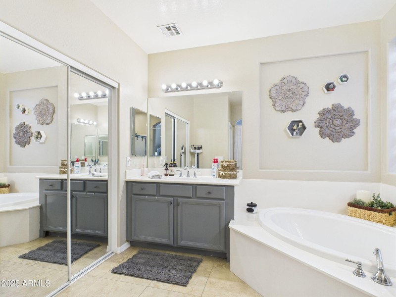 19-web-or-mls-CAM03379G0-PR0138-STILL019