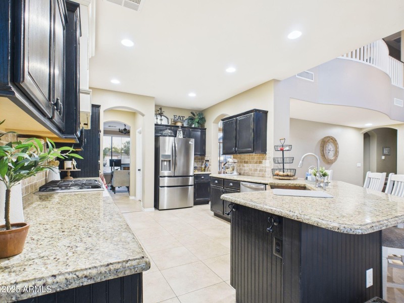 31-web-or-mls-CAM03379G0-PR0138-STILL031