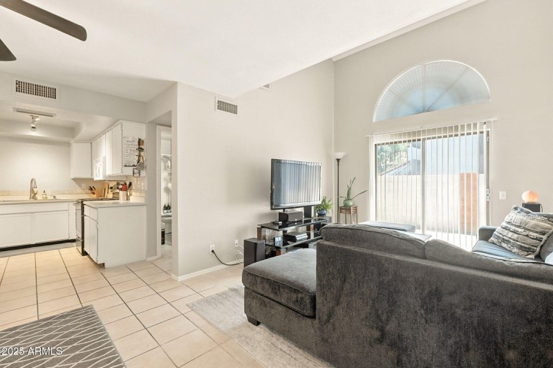 10-web-or-mls-Orchid-10