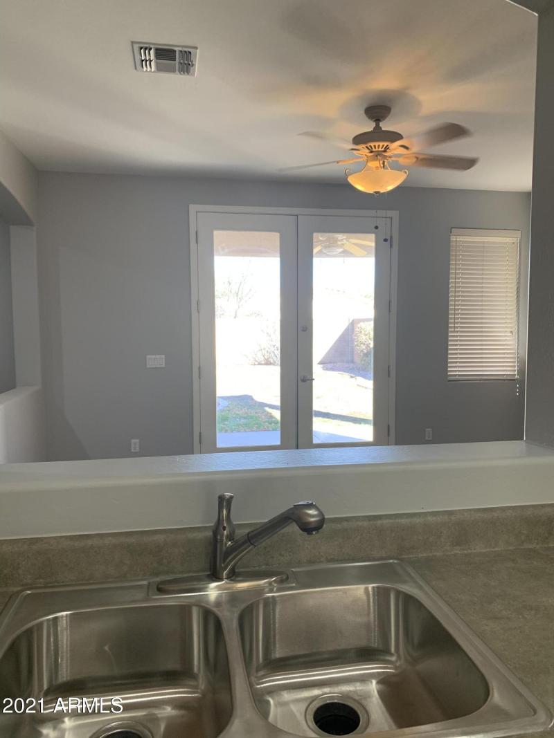 C6B00729-D587-448D-8055-8F6882938E96