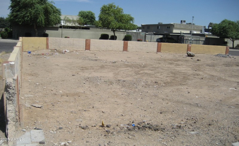 VIEW TOWARD ELM ST IMG_3313