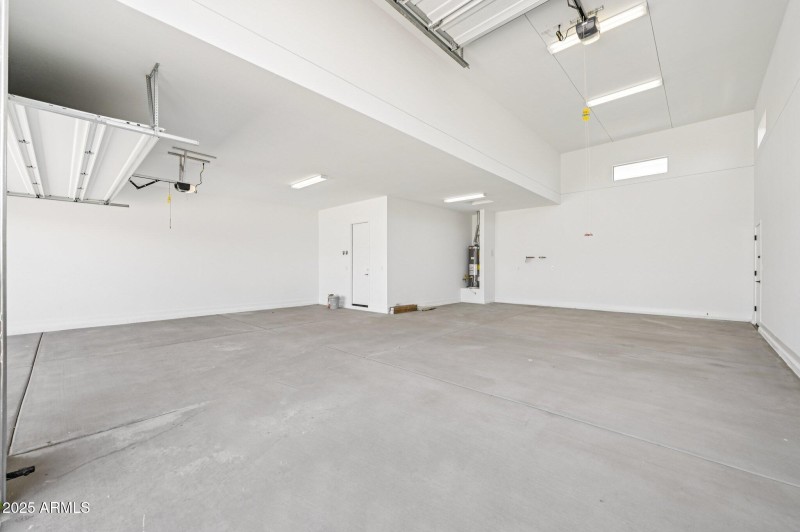 31-web-or-mls-E Twin Acres Dr-S0708-031