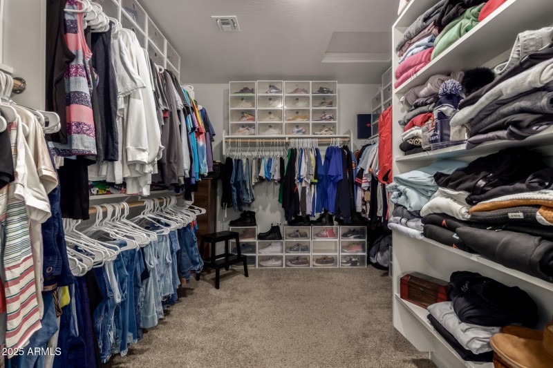 Walk-in Closet