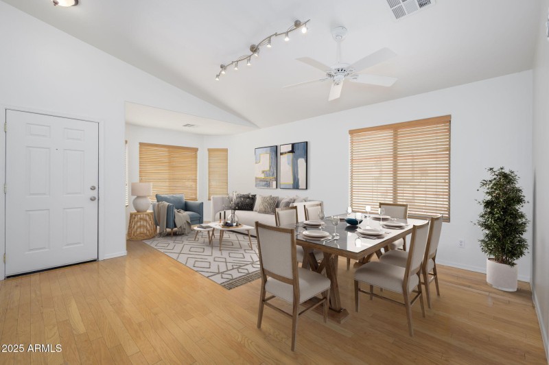 Living Dining - staged