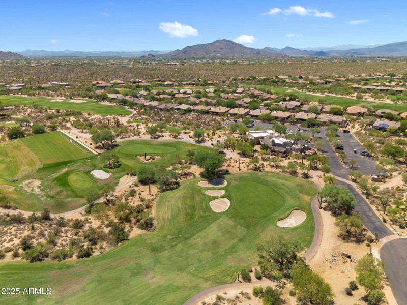 116-web-or-mls-CommunityDrone-11