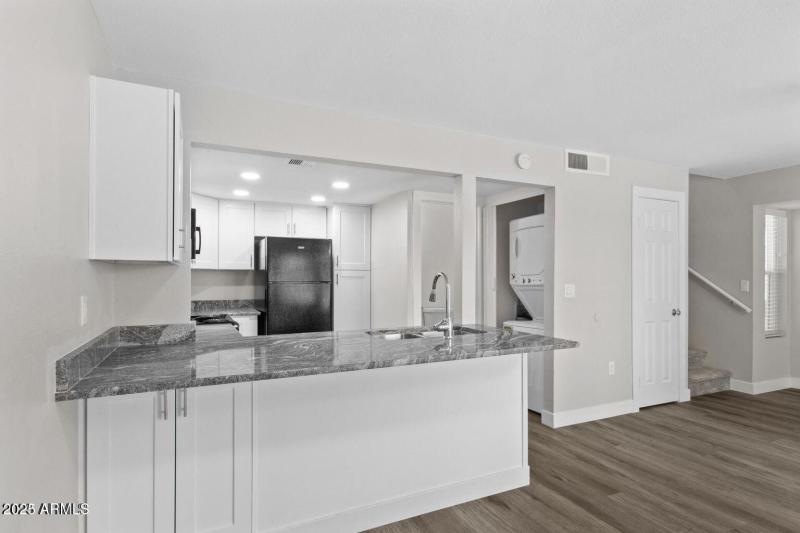 20230815210156789621000000-o