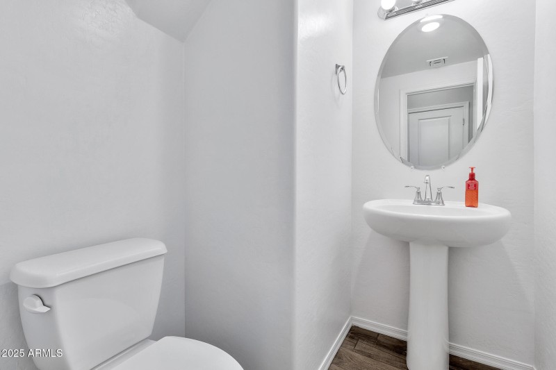 1959 E Hampton Ln Unit 102-32