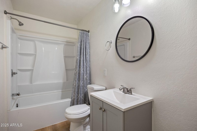 5460KnottinghamLn-WagonWheel-AZ-18