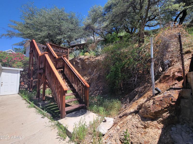 721 Tombstone Cyn