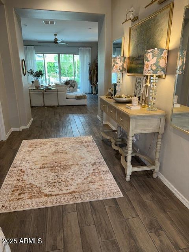 Grand Entryway bm