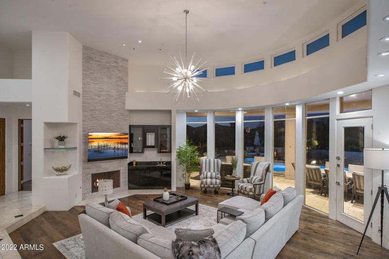 Family Room w/ Floor to Ceiling Windows