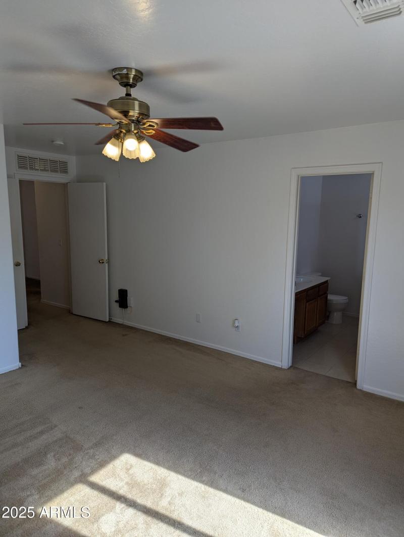 PXL_20250807_230005441