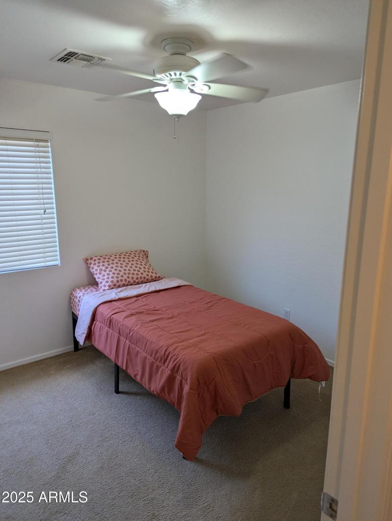 PXL_20250807_230138810