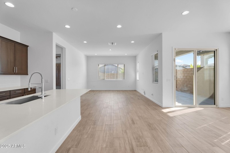 10-web-or-mls-Sierra-10