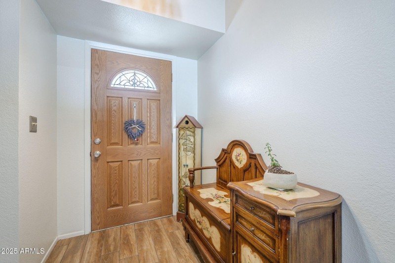 7-web-or-mls-Via De La Luna-7