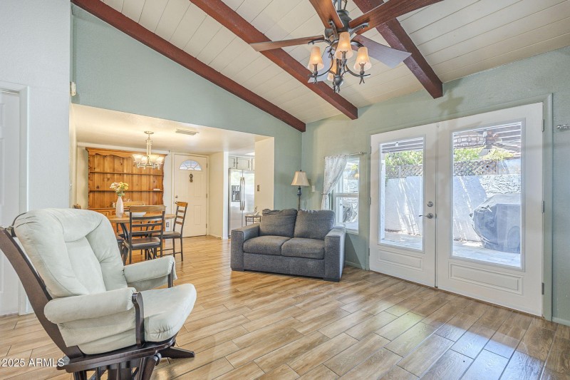 11-web-or-mls-Via De La Luna-11