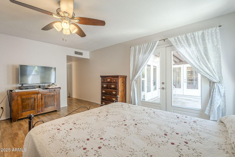 25-web-or-mls-Via De La Luna-25