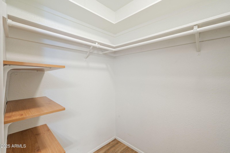 30-web-or-mls-Via De La Luna-30