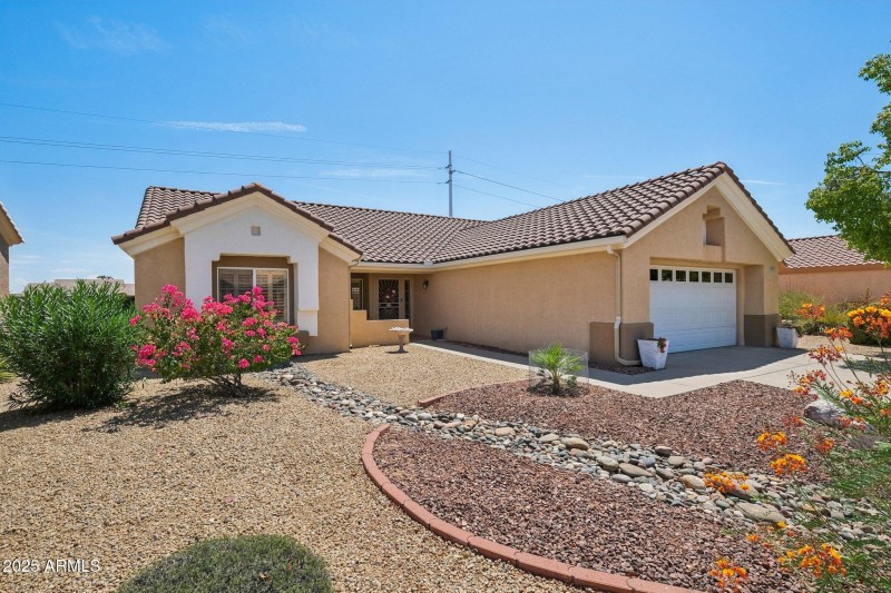 3-web-or-mls-W Sky Hawk Dr-S0708-003