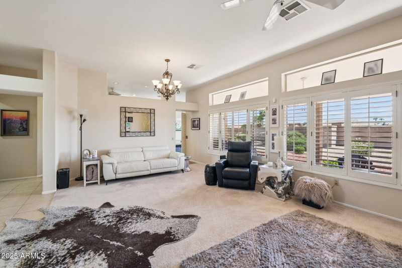 10-web-or-mls-W Sky Hawk Dr-S0708-010