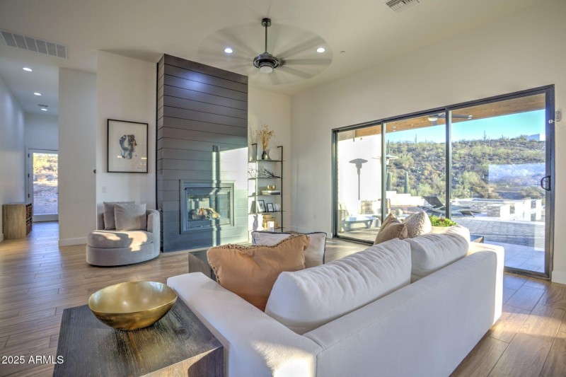 16 Sitting Area in Great Room