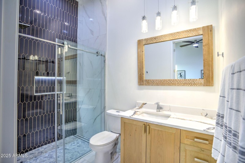 42 Private bath in Bedroom 4