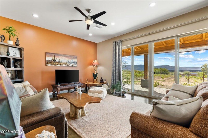07-Living Room