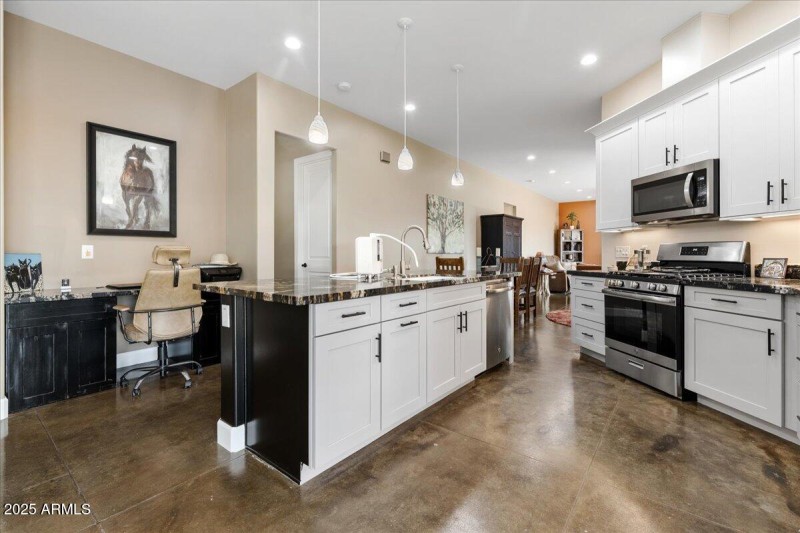 15-Kitchen