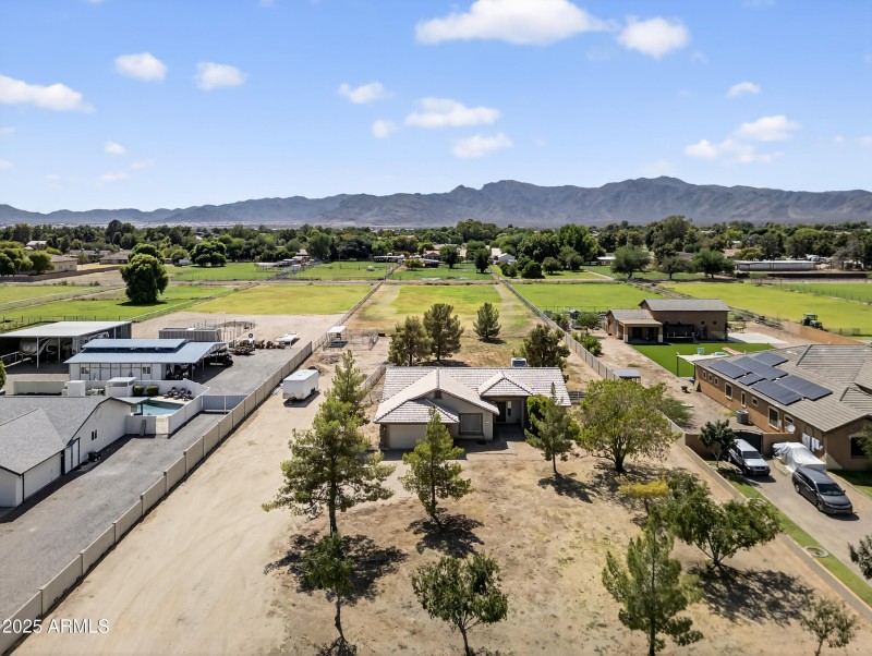 Welcome to your Waddell home on 2 Acres!