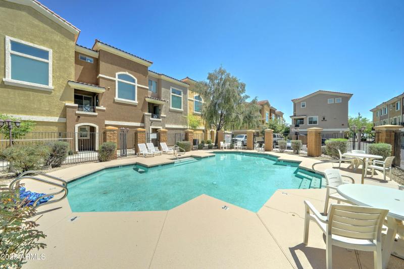 North-Phoenix-Epic-Townhome-3