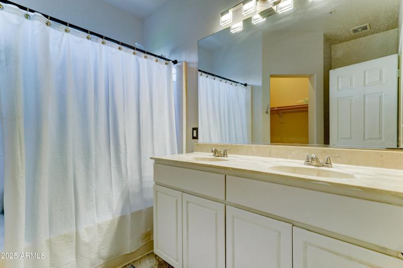 North-Phoenix-Epic-Townhome-23