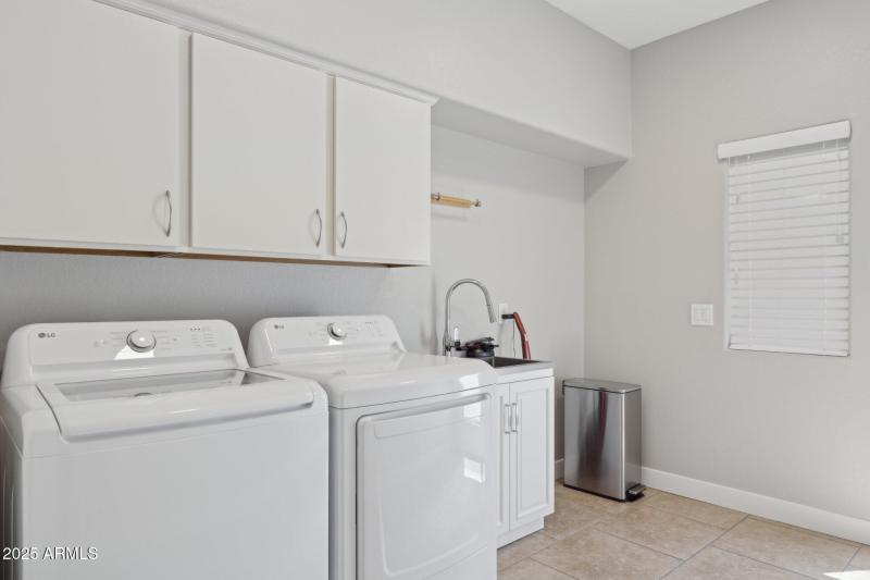 30-web-or-mls-16630-n-61st-pl