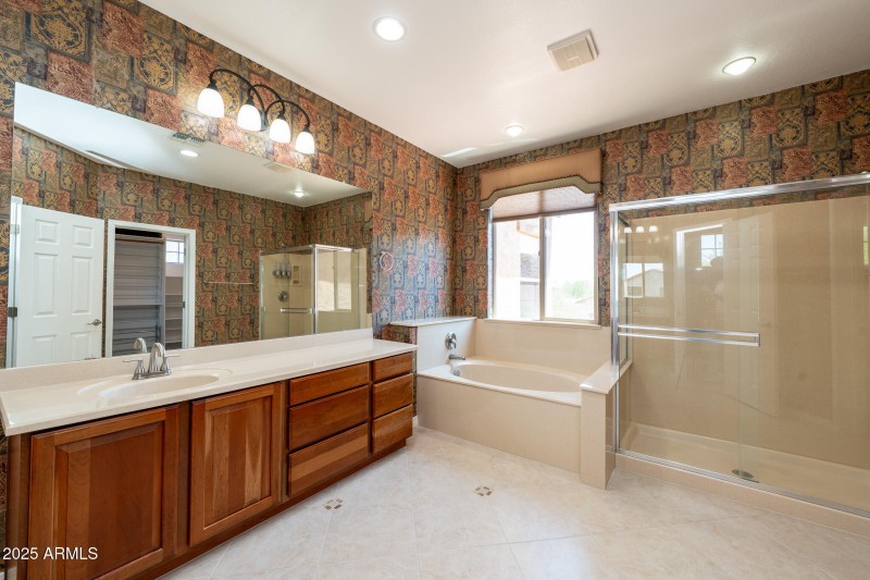 DSC01153-Enhanced-NR