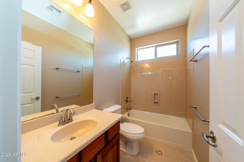 DSC01166-Enhanced-NR