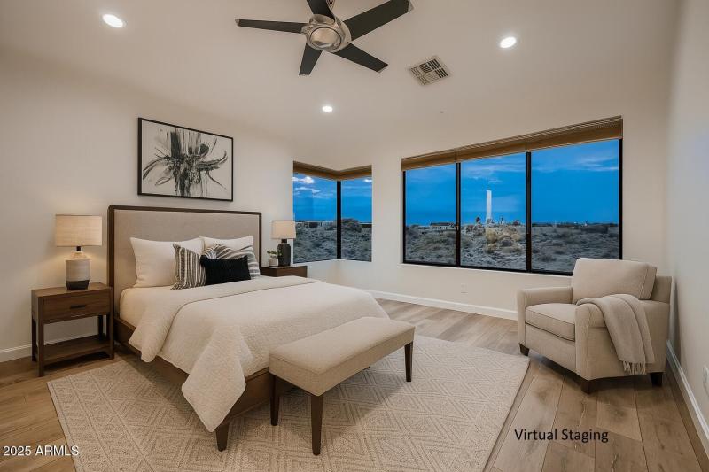 Primary Bed with Staging