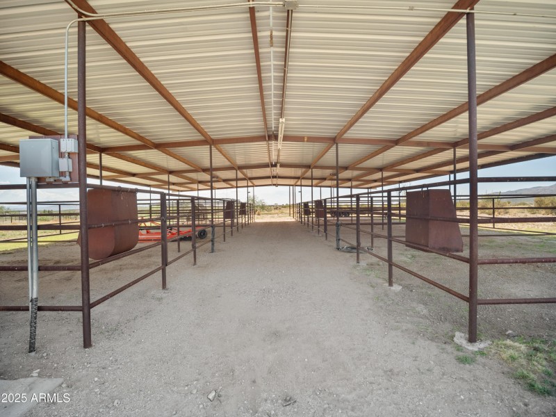 8 Horse Stalls