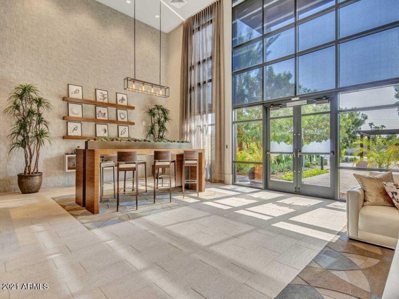 20180815222605337995000000-o