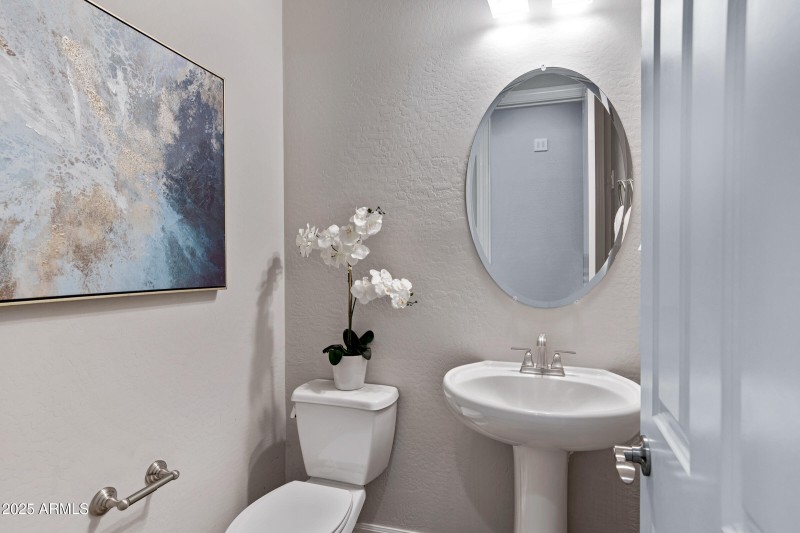 2027 E La Costa Ct-39