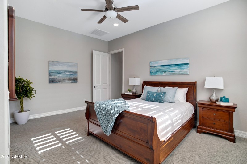 2027 E La Costa Ct-42