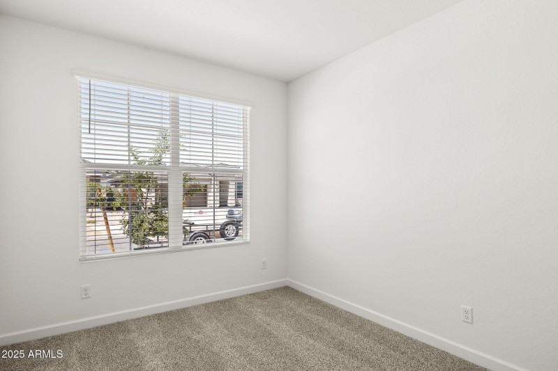 6-web-or-mls-17713-w-eva-st-lot-3-zanjer