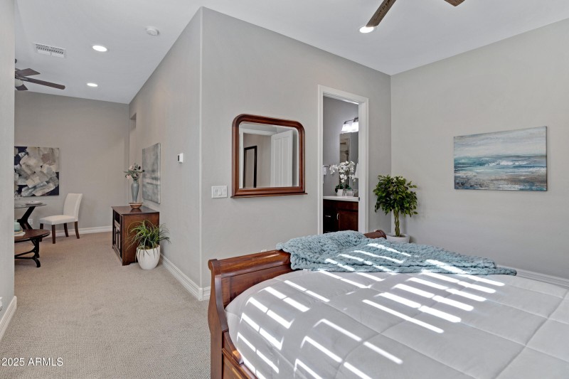 2027 E La Costa Ct-43